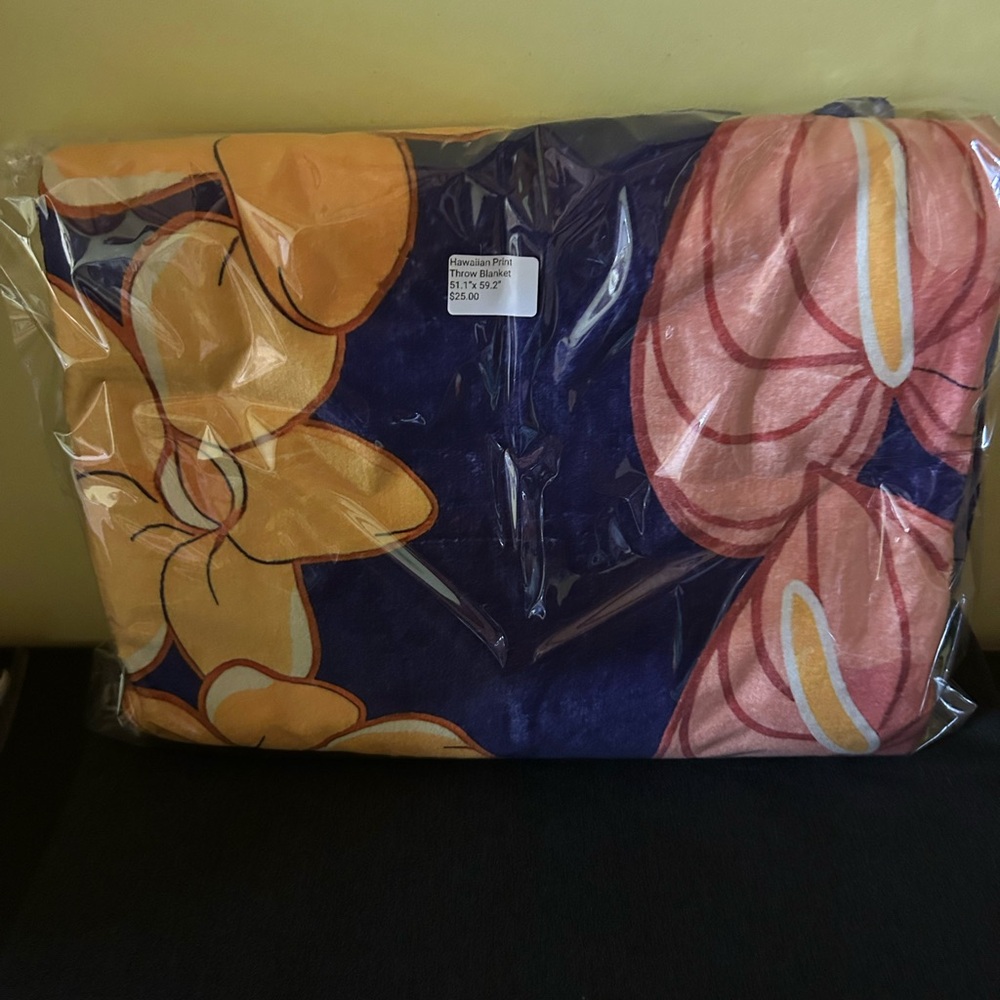 Floral throw blanket